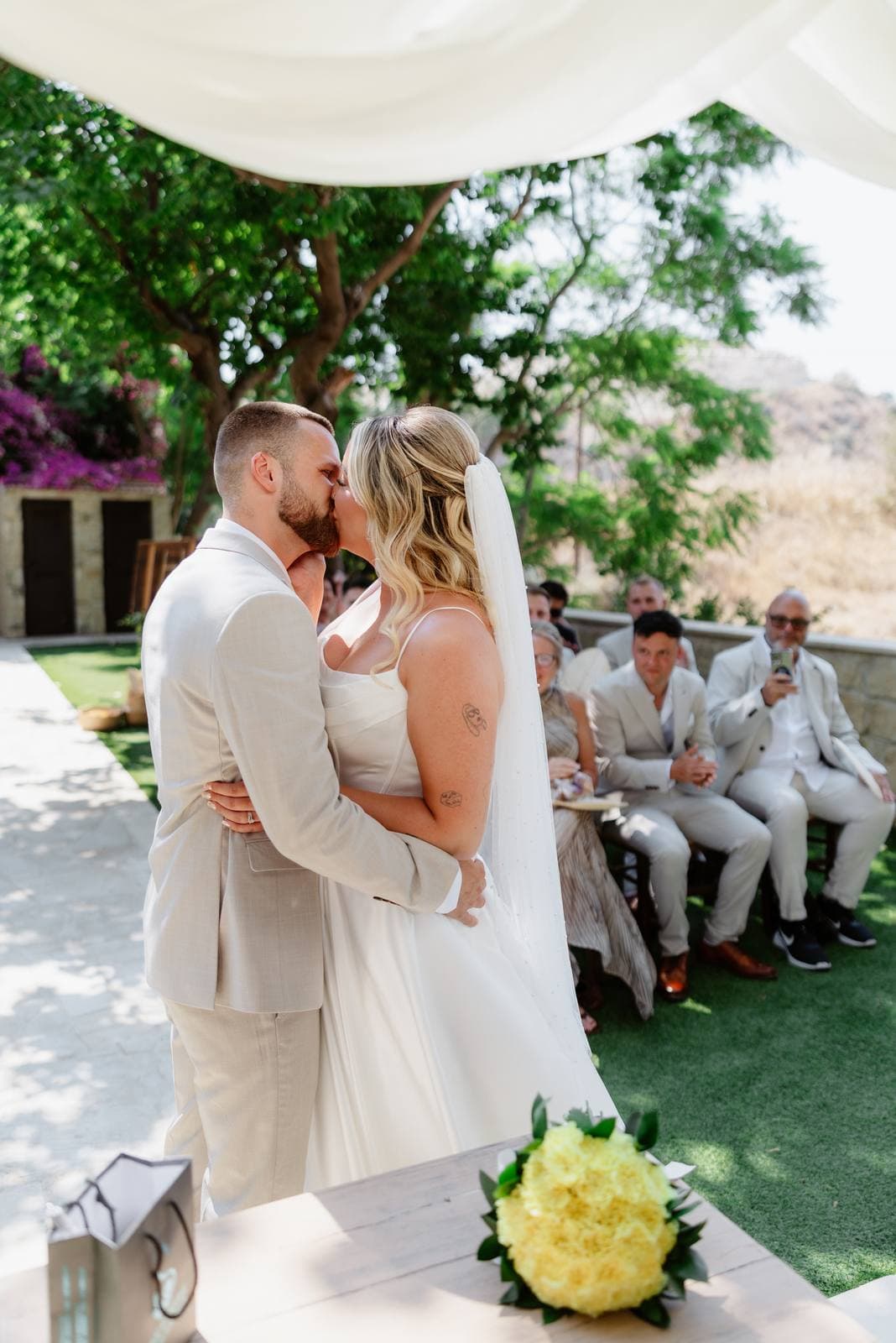 Hannah & Danial, the first kiss in the garden