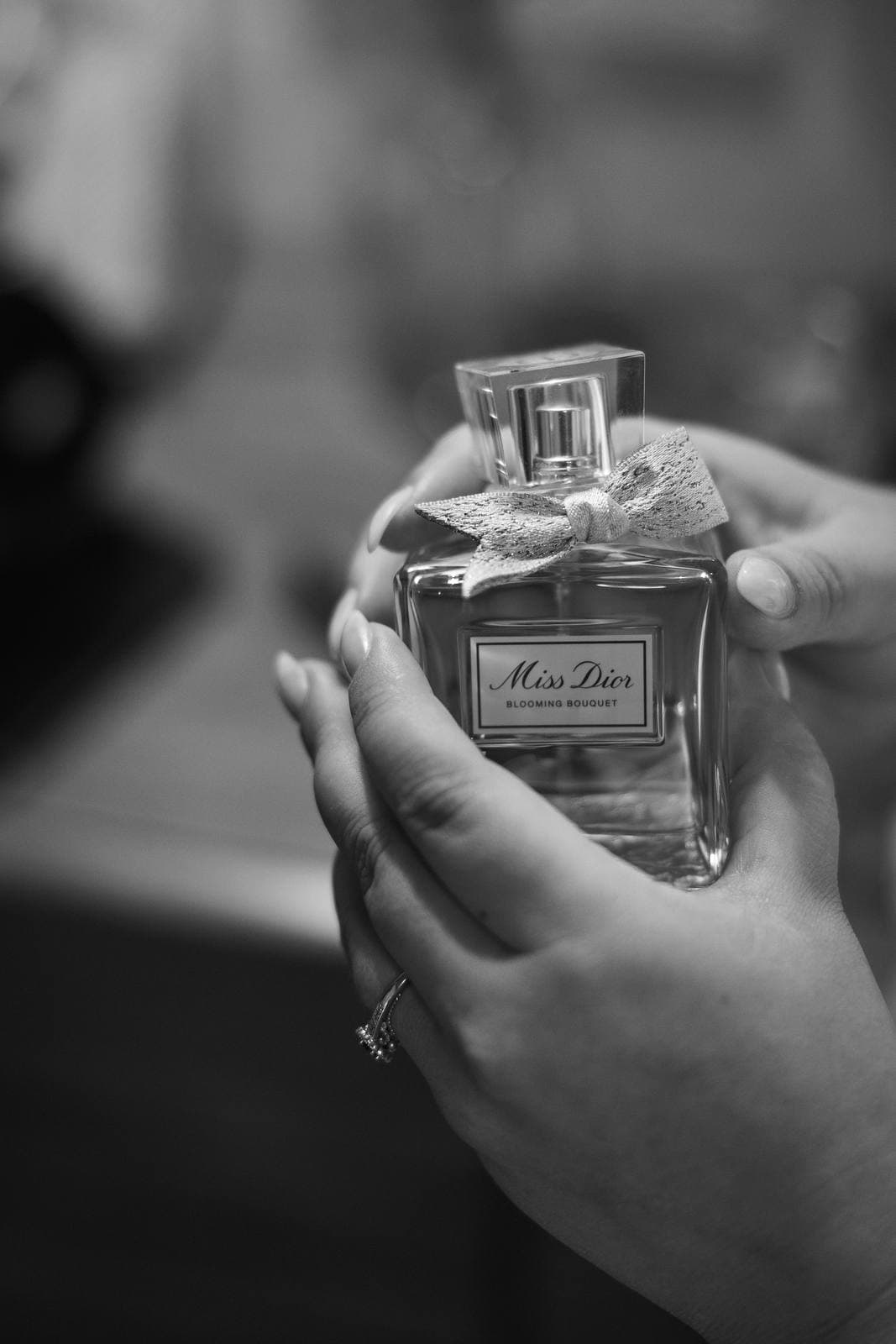Rita & Andrej, the bride's perfume, in black and white