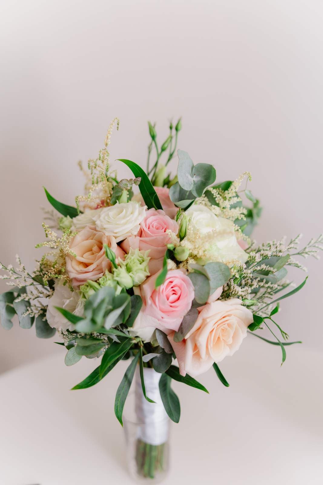 Sivan & Elon, the bouquet of blush roses