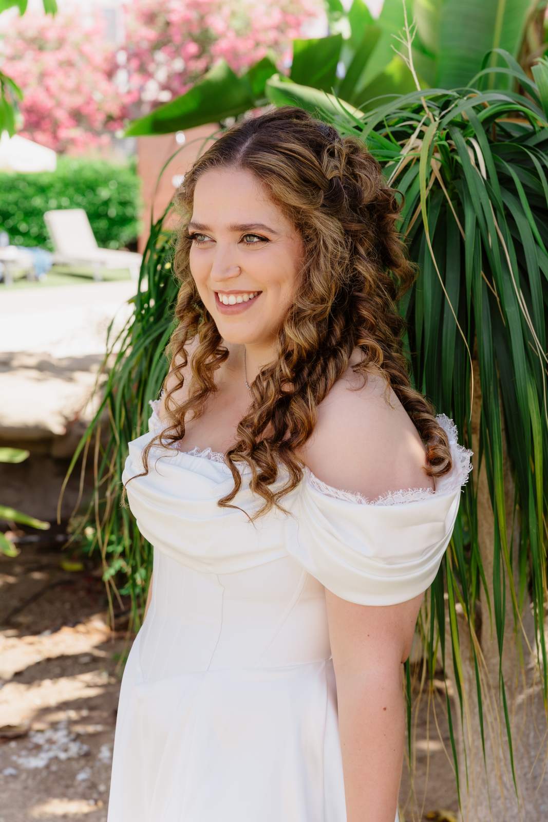 Sivan & Elon, the bride among the palms