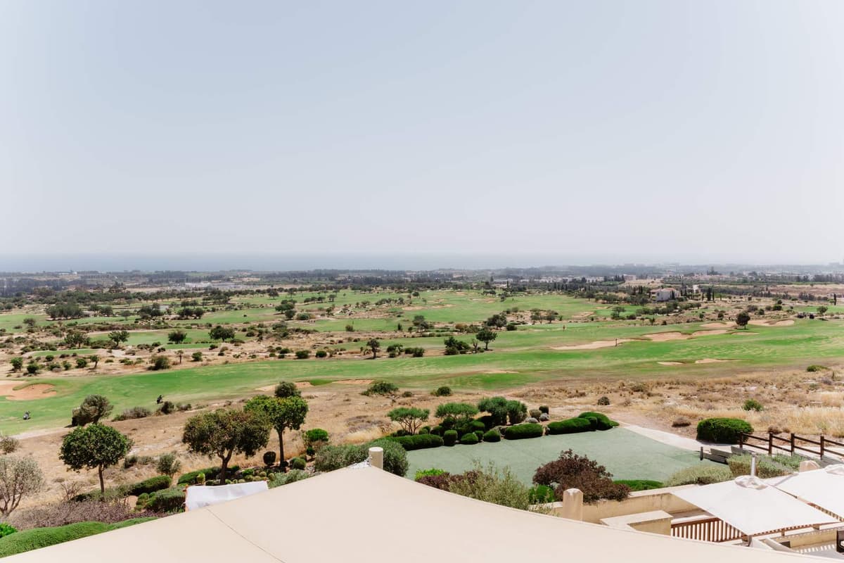 Sivan & Elon, the view over the golf course