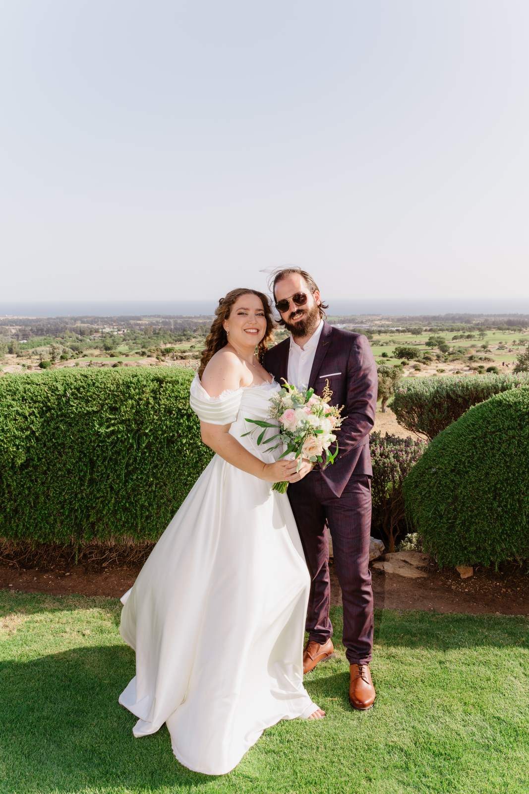 Sivan & Elon, the couple in the garden